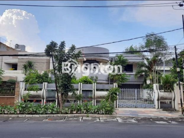 For Sale Rumah Mewah Exclusive di Mulyorejo, Surabaya For Sale Rumah Mewah Exclusive di Mulyorejo, Surabaya