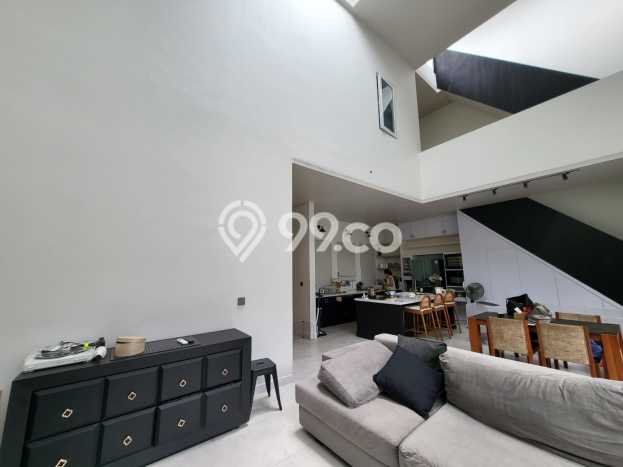 Rumah Elit Modern Siap Huni di BSD City Tangerang Rumah Elit Modern Siap Huni di BSD City Tangerang