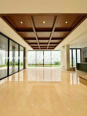 Rumah Elit Modern Tanpa Renovasi di Kemang Jakarta Selatan Rumah Elit Modern Tanpa Renovasi di Kemang Jakarta Selatan