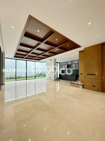 Rumah Elit Modern Tanpa Renovasi di Kemang Jakarta Selatan Rumah Elit Modern Tanpa Renovasi di Kemang Jakarta Selatan