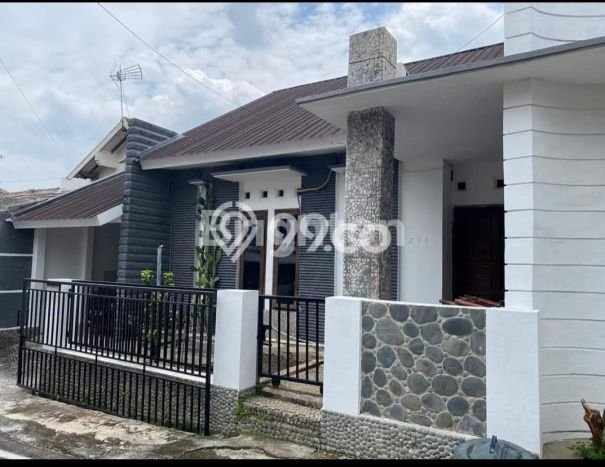 Rumah Modern 3 KT LT 138m2 di Jatingaleh Rumah Modern 3 KT LT 138m2 di Jatingaleh