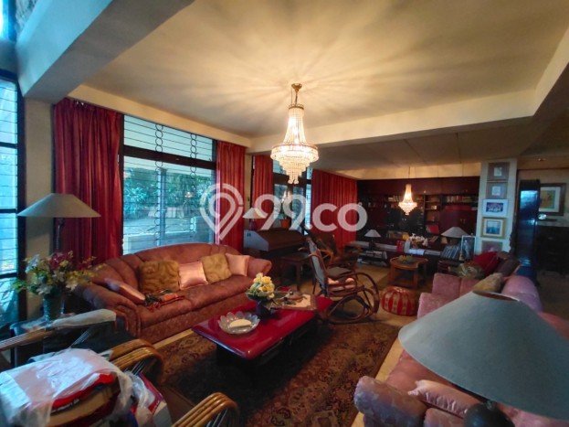 Ready to Use! Luxury House LT 2600m2 Desain Modern di Dago Ready to Use! Luxury House LT 2600m2 Desain Modern di Dago