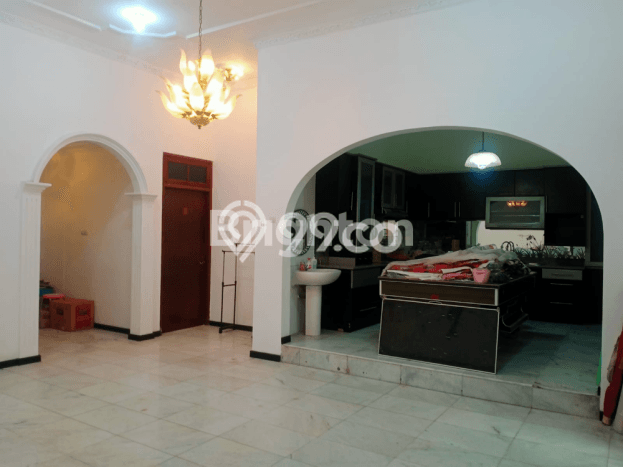 Rumah Mewah LB 517m2 Siap Pakai Desain Elegan di Kertajaya, Surabaya Rumah Mewah LB 517m2 Siap Pakai Desain Elegan di Kertajaya, Surabaya
