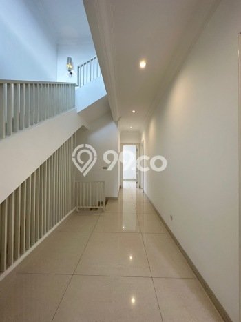 Rumah Luxury Modern Tanpa Renovasi di Cipete Jakarta Selatan Rumah Luxury Modern Tanpa Renovasi di Cipete Jakarta Selatan