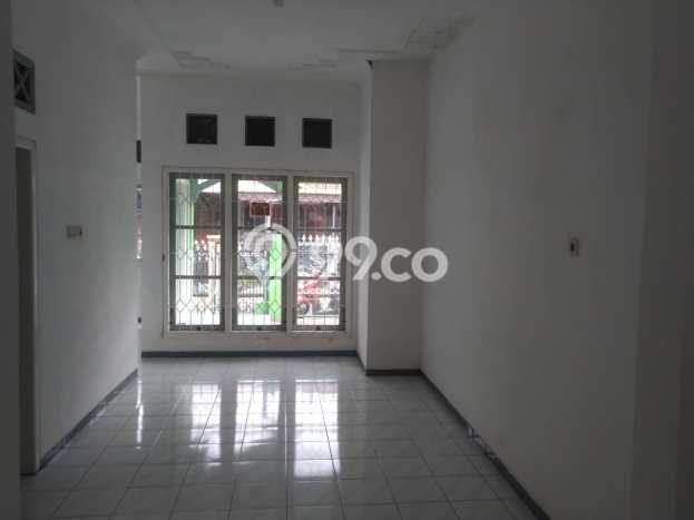 Rumah Mewah 3 KT 2 KM di Kawasan Nyaman , Malang Rumah Mewah 3 KT 2 KM di Kawasan Nyaman , Malang