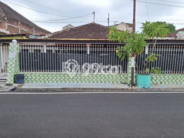 Dijual Rumah 2 Kamar Lokasi Strategis Nyaman dan Strategis di Blimbing Dijual Rumah 2 Kamar Lokasi Strategis Nyaman dan Strategis di Blimbing