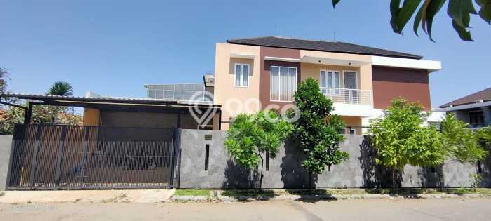 For Sale! Premium House LT 405m2 Desain Elegan di Cigondewah For Sale! Premium House LT 405m2 Desain Elegan di Cigondewah