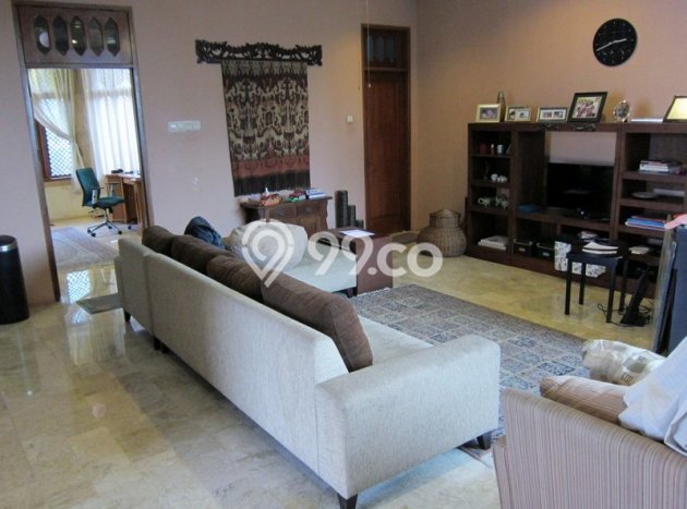 Rumah 4 Kamar Harga Menarik di Cipete, Jakarta Selatan Rumah 4 Kamar Harga Menarik di Cipete, Jakarta Selatan