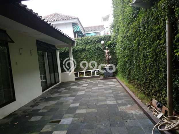 Rumah Luxury Modern Siap Huni di Bintaro Tangerang Selatan Rumah Luxury Modern Siap Huni di Bintaro Tangerang Selatan