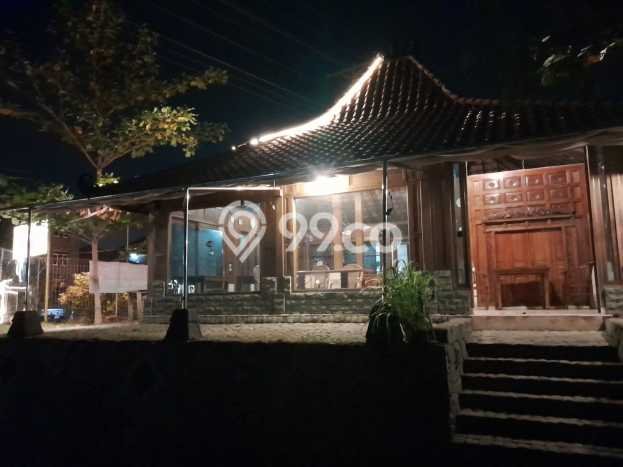 Rumah Nyaman di Mlati, 1 KT, Area Tenang, Luas 827m2m² Bangunan 144m2m² Rumah Nyaman di Mlati, 1 KT, Area Tenang, Luas 827m2m² Bangunan 144m2m²