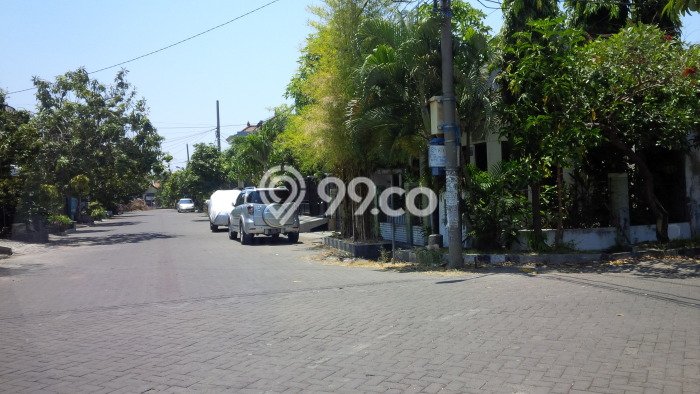 DIJUAL CEPAT! Rumah Modern area Rungkut, Surabaya, Luas 238m² Bangunan 173m² BISA KPR! DIJUAL CEPAT! Rumah Modern area Rungkut, Surabaya, Luas 238m² Bangunan 173m² BISA KPR!