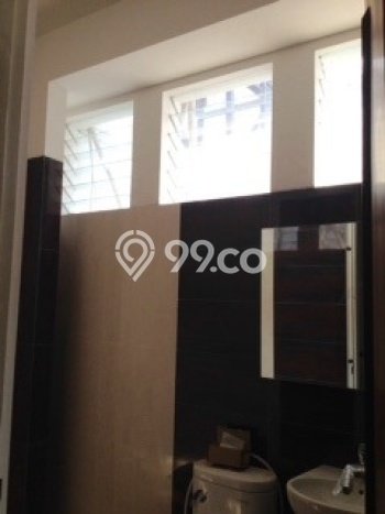 Rumah Luas Asri 4 KT Siap Pakai di Bintaro Jakarta Selatan Rumah Luas Asri 4 KT Siap Pakai di Bintaro Jakarta Selatan