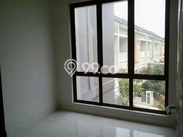 For Sale Hunian Rumah Nyaman 4 KT di Bintaro, Tangerang Selatan For Sale Hunian Rumah Nyaman 4 KT di Bintaro, Tangerang Selatan