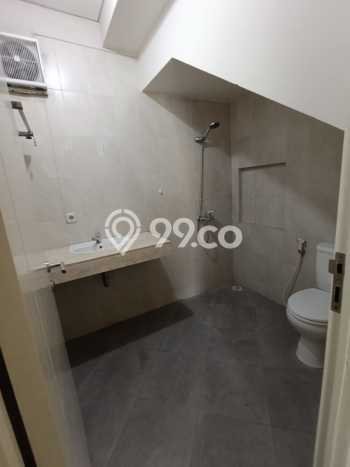 Lokasi terbaik! Rumah siap pakai disewakan di Wiyung LB 130m2 Lokasi terbaik! Rumah siap pakai disewakan di Wiyung LB 130m2