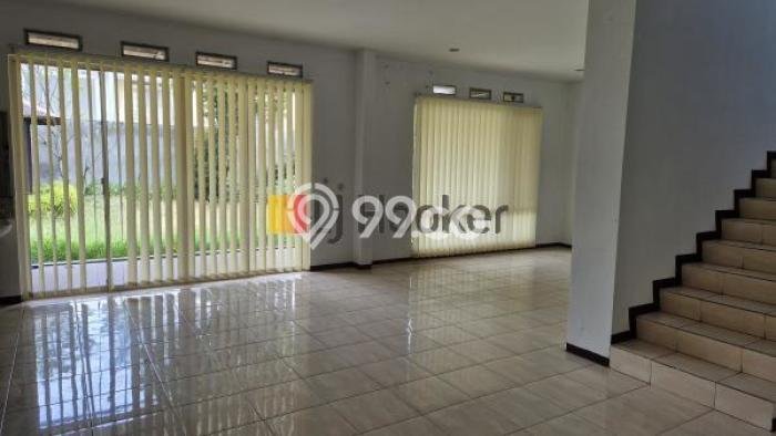 Disewakan Rumah Harga Terjangkau di Kota Baru Parahyangan Bandung dengan 4 Kamar Tidur Disewakan Rumah Harga Terjangkau di Kota Baru Parahyangan Bandung dengan 4 Kamar Tidur