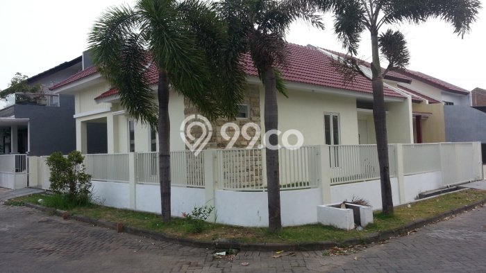 Rumah Mewah LB 125m2 Siap Huni Desain Elegan di Wadungasri, Sidoarjo Rumah Mewah LB 125m2 Siap Huni Desain Elegan di Wadungasri, Sidoarjo