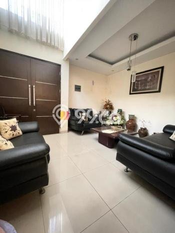 Siap Huni Hunian Elit 4 Kamar di Kebon Jeruk Dekat ke Mana Saja Siap Huni Hunian Elit 4 Kamar di Kebon Jeruk Dekat ke Mana Saja
