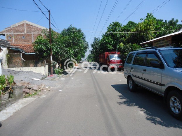 SIAP HUNI! Rumah Asri di Gede Bage, LT 85m² Bangunan 250m² SIAP HUNI! Rumah Asri di Gede Bage, LT 85m² Bangunan 250m²