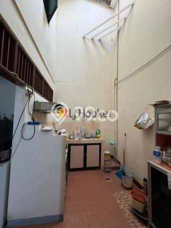 EXCLUSIVE HOME! Rumah di Tomang, 2 KM, Konsep Modern, LT 97m² LB 130m² EXCLUSIVE HOME! Rumah di Tomang, 2 KM, Konsep Modern, LT 97m² LB 130m²