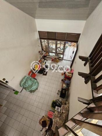 Rumah Mewah LB 171m2 Siap Huni Desain Elegan di Pulo Asem, Jakarta Timur Rumah Mewah LB 171m2 Siap Huni Desain Elegan di Pulo Asem, Jakarta Timur