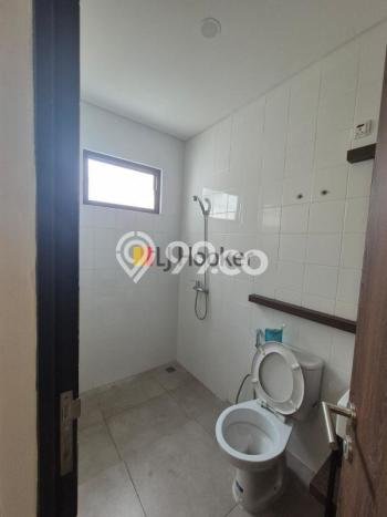 Jarang Ada! Rumah Kontrakan 3 Kamar Nyaman Siap Huni BSD City Jarang Ada! Rumah Kontrakan 3 Kamar Nyaman Siap Huni BSD City