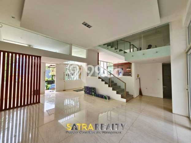 Dijual Rumah Mewah Exclusive di Cengkareng, Jakarta Barat Dijual Rumah Mewah Exclusive di Cengkareng, Jakarta Barat