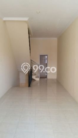 LOKASI PREMIUM! Rumah Berkembang area Jelambar, LT 42m² Bangunan 100m² LOKASI PREMIUM! Rumah Berkembang area Jelambar, LT 42m² Bangunan 100m²