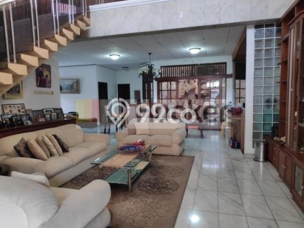 Rumah Mewah Dijual LT 380m2 di Kebon Jeruk, Jakarta Barat Rumah Mewah Dijual LT 380m2 di Kebon Jeruk, Jakarta Barat