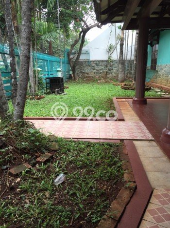 Rumah Berkualitas Cinere, Depok, Luas 500m² LB 300m² Rumah Berkualitas Cinere, Depok, Luas 500m² LB 300m²