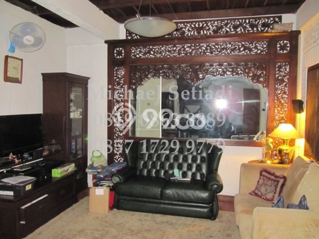 DIJUAL CEPAT! Rumah Asri di Pangkalan Jati, Depok, LT 240m² Bangunan 200m² BISA KPR! DIJUAL CEPAT! Rumah Asri di Pangkalan Jati, Depok, LT 240m² Bangunan 200m² BISA KPR!