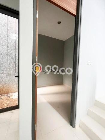 Rumah Elit Modern Tanpa Renovasi di BSD City Tangerang Rumah Elit Modern Tanpa Renovasi di BSD City Tangerang