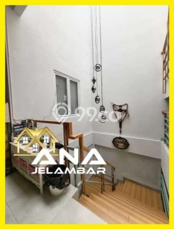 Dijual Rumah Mewah Elegan Dengan View Eksklusif di Jelambar, Jakarta Barat Dijual Rumah Mewah Elegan Dengan View Eksklusif di Jelambar, Jakarta Barat