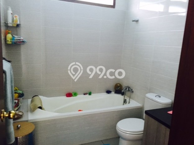 Rumah area Kemang, 4 KT, Design Minimalis, LT 900m² Bangunan 500m² Rumah area Kemang, 4 KT, Design Minimalis, LT 900m² Bangunan 500m²