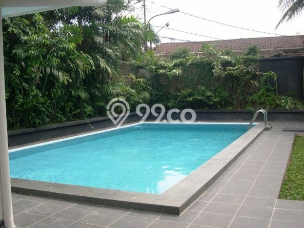 HARGA SPESIAL! Rumah di Cilandak, Akses ke Pusat Kota, 4 KM, Luas 1400m² LB 500m² HARGA SPESIAL! Rumah di Cilandak, Akses ke Pusat Kota, 4 KM, Luas 1400m² LB 500m²