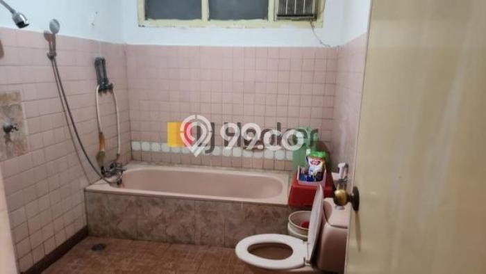 Rumah Mewah Siap Huni LT 358m2 di Cilandak, Jakarta Selatan Rumah Mewah Siap Huni LT 358m2 di Cilandak, Jakarta Selatan