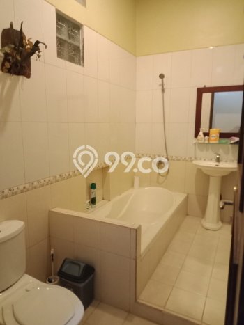 Lokasi strategis! Rumah siap huni disewakan di Ngaglik LB 230m2 Lokasi strategis! Rumah siap huni disewakan di Ngaglik LB 230m2