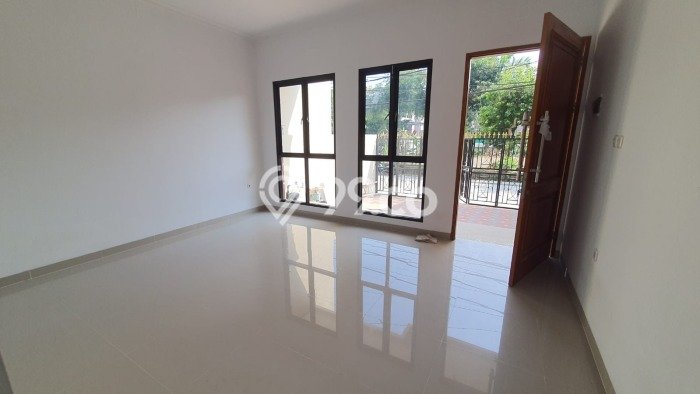 Rumah Luxury Modern Siap Huni di Taman Ratu Jakarta Barat Rumah Luxury Modern Siap Huni di Taman Ratu Jakarta Barat