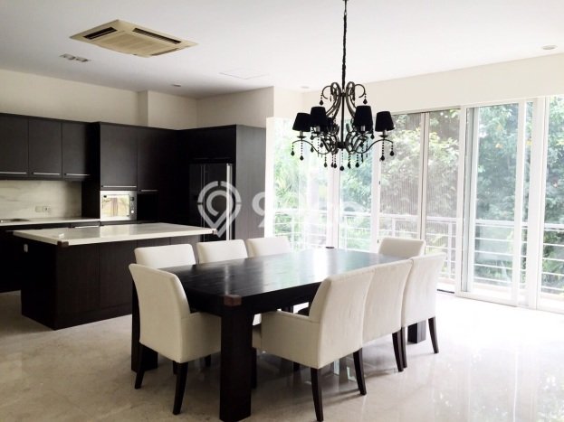 For Sale! Luxury House LT 112m2 Desain Modern di Simprug For Sale! Luxury House LT 112m2 Desain Modern di Simprug