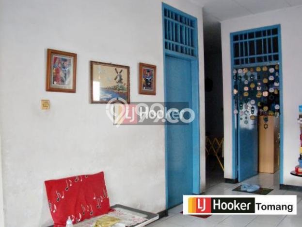 Rumah Terawat 7 KT 4 KM di Tomang, Jakarta Barat Rumah Terawat 7 KT 4 KM di Tomang, Jakarta Barat