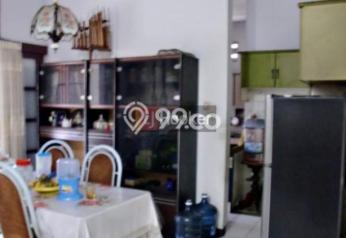 Rumah Terawat 7 KT 4 KM di Tomang, Jakarta Barat Rumah Terawat 7 KT 4 KM di Tomang, Jakarta Barat