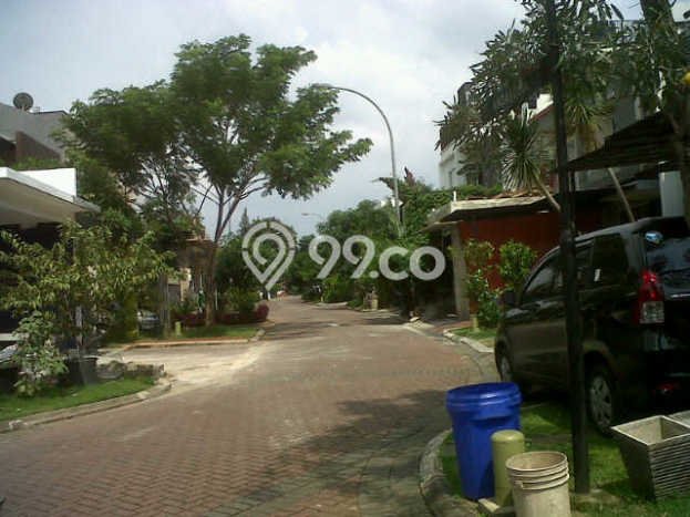 Hunian Cantik Minimalis Lb 0m2 di Serpong, Tangerang Selatan Hunian Cantik Minimalis Lb 0m2 di Serpong, Tangerang Selatan