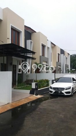 Dijual Hunian Mewah dengan Fasilitas Sekitar Komplit di Jagakarsa, Jakarta Selatan Dijual Hunian Mewah dengan Fasilitas Sekitar Komplit di Jagakarsa, Jakarta Selatan