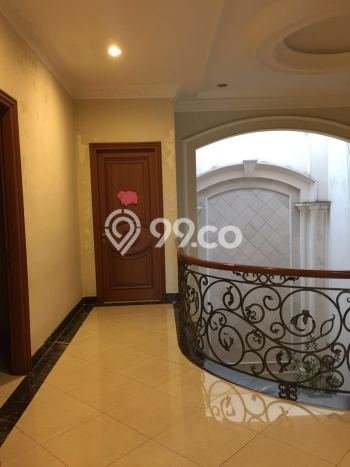 HARGA SPECIAL! Rumah Asri di Permata Buana, Jakarta Barat, LT 200m² Bangunan 450m² BISA KPR! HARGA SPECIAL! Rumah Asri di Permata Buana, Jakarta Barat, LT 200m² Bangunan 450m² BISA KPR!