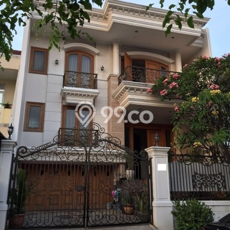 HARGA SPECIAL! Rumah Asri di Permata Buana, Jakarta Barat, LT 200m² Bangunan 450m² BISA KPR! HARGA SPECIAL! Rumah Asri di Permata Buana, Jakarta Barat, LT 200m² Bangunan 450m² BISA KPR!