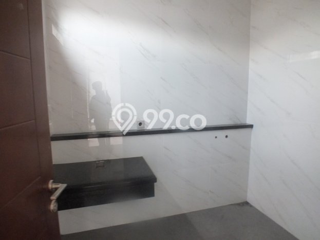 Rumah 5 Kamar Tidur Konsep Modern di Bintaro, Dekat Pusat Kota, Tangerang Selatan Rumah 5 Kamar Tidur Konsep Modern di Bintaro, Dekat Pusat Kota, Tangerang Selatan