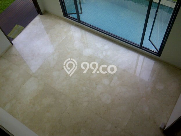 Rumah Elit Modern Tanpa Renovasi di Kemang Jakarta Selatan Rumah Elit Modern Tanpa Renovasi di Kemang Jakarta Selatan