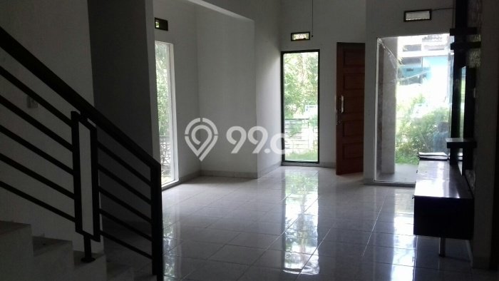 Rumah Luas Asri 3 KT Siap Pakai di Graha Raya Tangerang Rumah Luas Asri 3 KT Siap Pakai di Graha Raya Tangerang