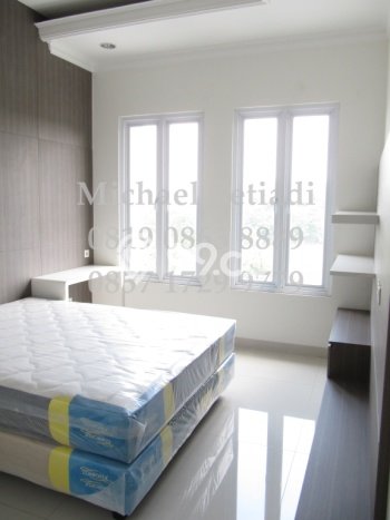 Rumah 4 KT 5 KM di Lokasi Strategis Cireundeu, Tangerang Rumah 4 KT 5 KM di Lokasi Strategis Cireundeu, Tangerang