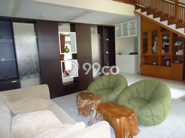 HOT PROPERTY! Rumah Premium area Arcamanik, Luas 300m² LB 290m² HOT PROPERTY! Rumah Premium area Arcamanik, Luas 300m² LB 290m²