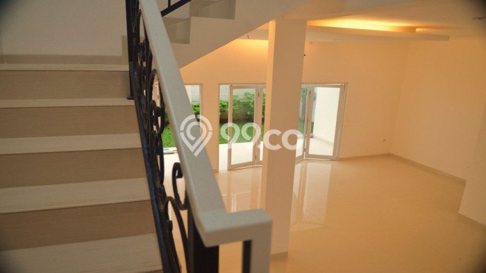 Rumah Asri 4 KT di Cipete, Jakarta Selatan - Luas Tanah 205m² Rumah Asri 4 KT di Cipete, Jakarta Selatan - Luas Tanah 205m²